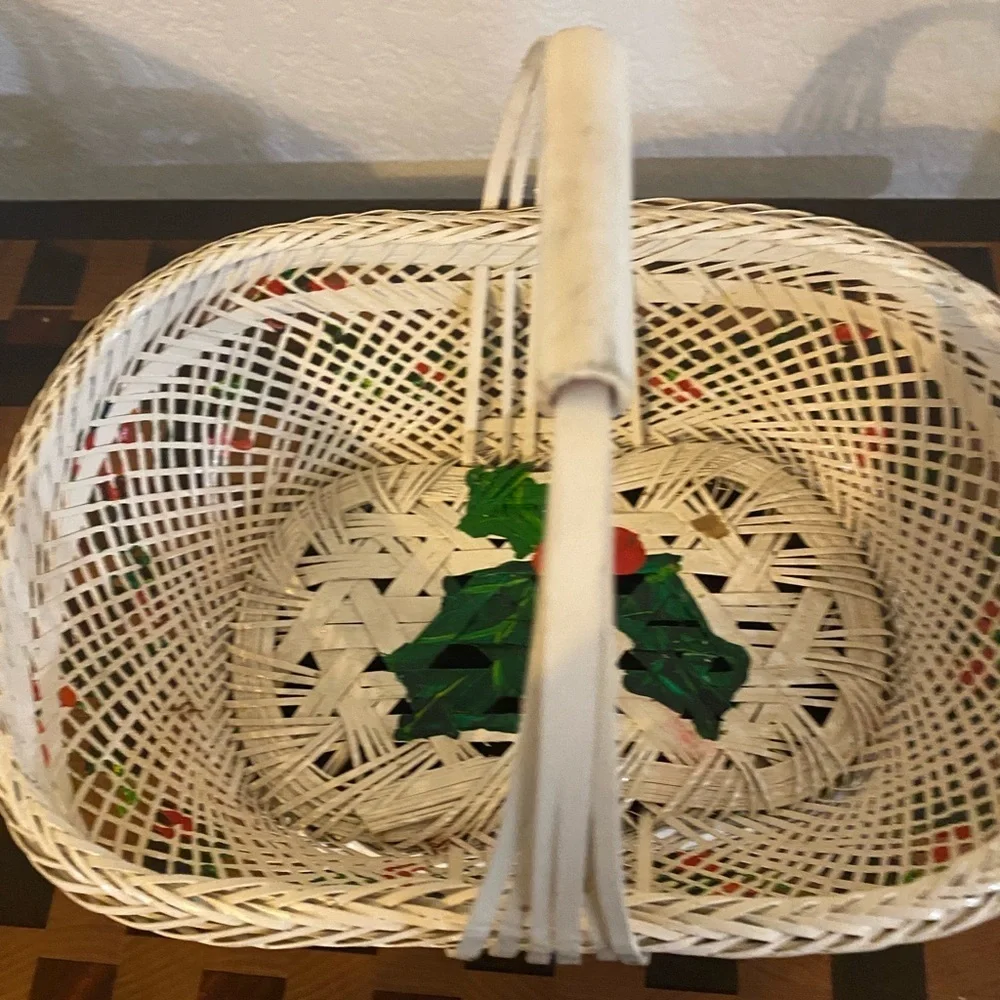 Vintage Daddy’s Duck Handwoven Hand Painted Basket Red Green Floral 8”W x 8”H